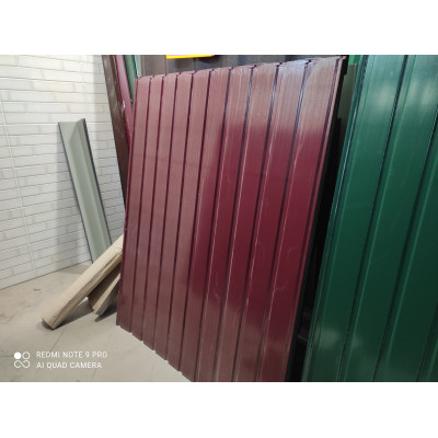 Профнастил стіновий Ral 3005 вишневий ПС 10 мм глянець